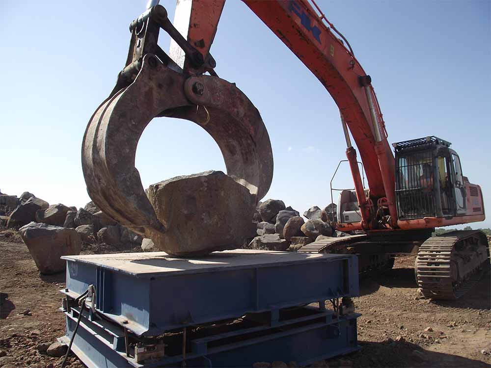 פרויקט ליקוט אבן בצפון הארץ כולל הובלתה ואחסונה