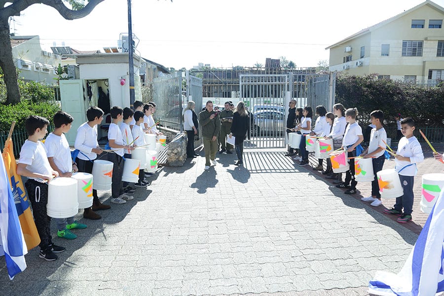 Read more about the article יום המעשים הטובים – גדולים מהחיים