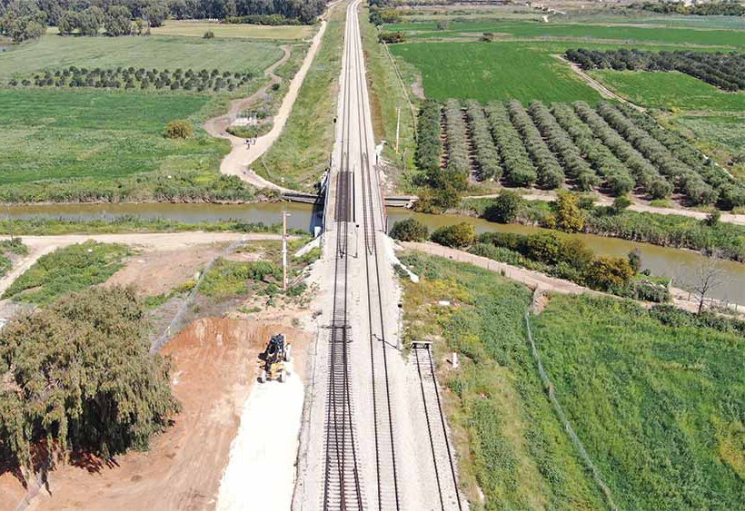 הקמת מבנה תחתון למסילה תפעולית באתר רכבת ישראל בכפר ויתקין