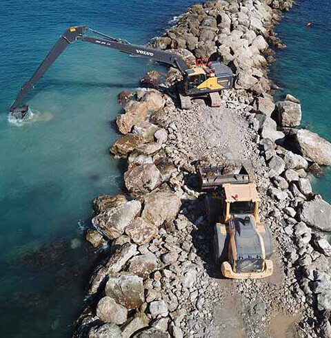 עבודות שובר גלים חוף בת גלים בחיפה שיקום